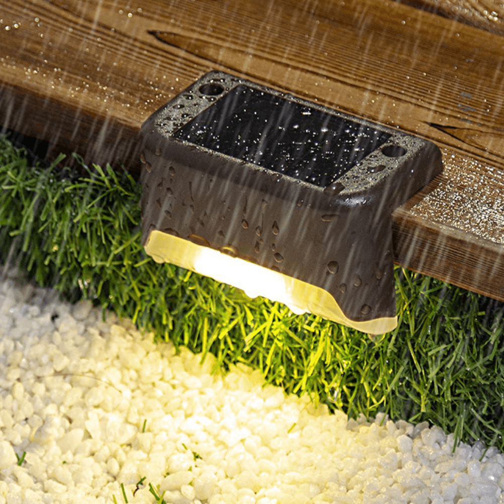 Luminária Solar Para Escada de Jardim