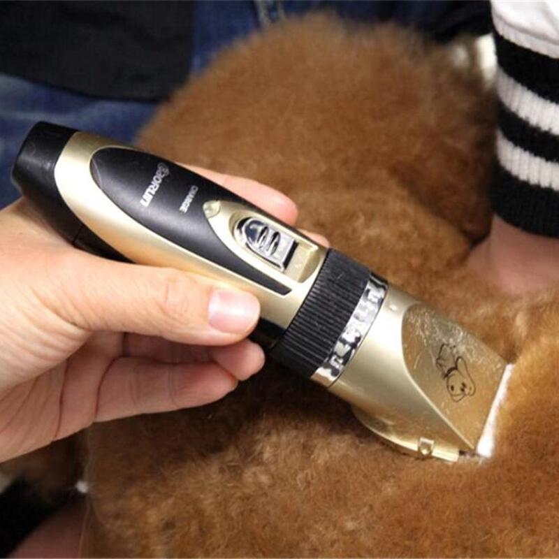 Máquina Aparadora de Tosa pet Bivolt + 4 Pentes Brinde