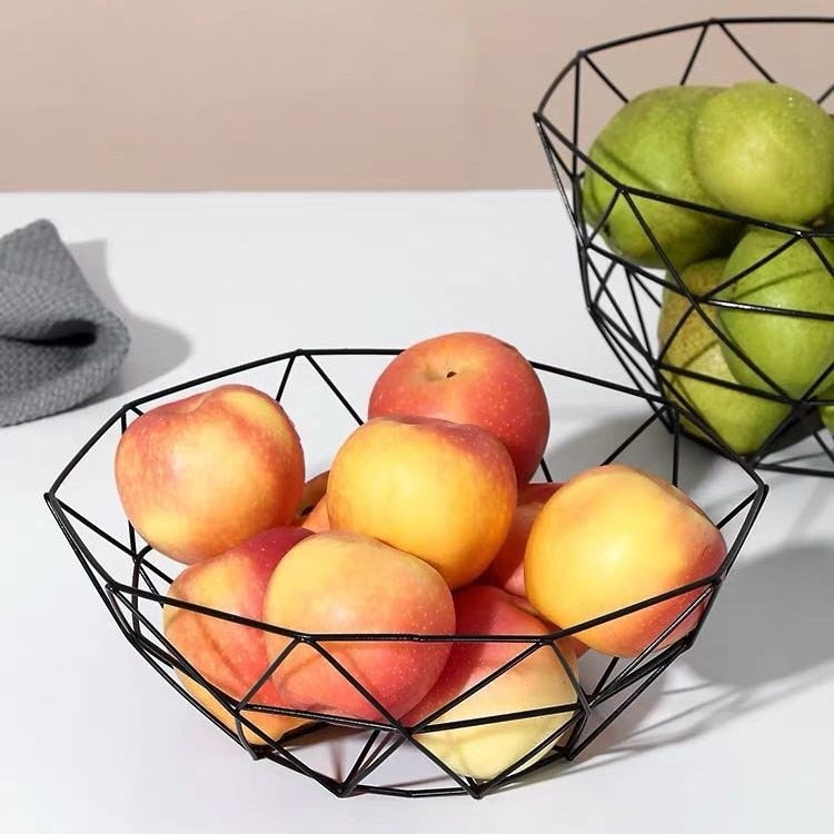 Fruteira de Mesa Moderna em Metal