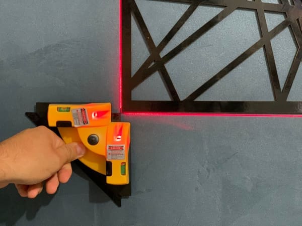 Nível a Laser Com Esquadro e Prumo 3 em 1